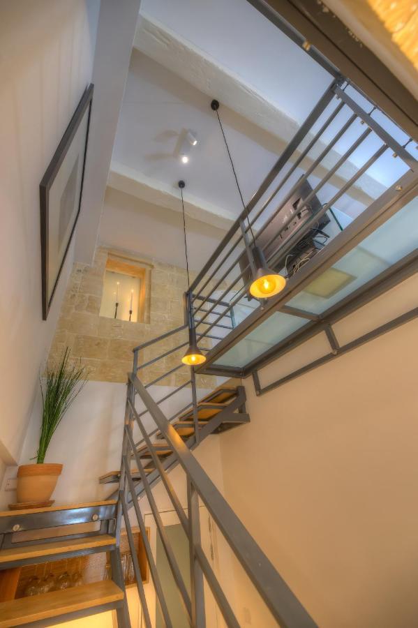 Cute And Modern Duplex Apartment In Ideal Location Rcas1-1 Валетта Экстерьер фото